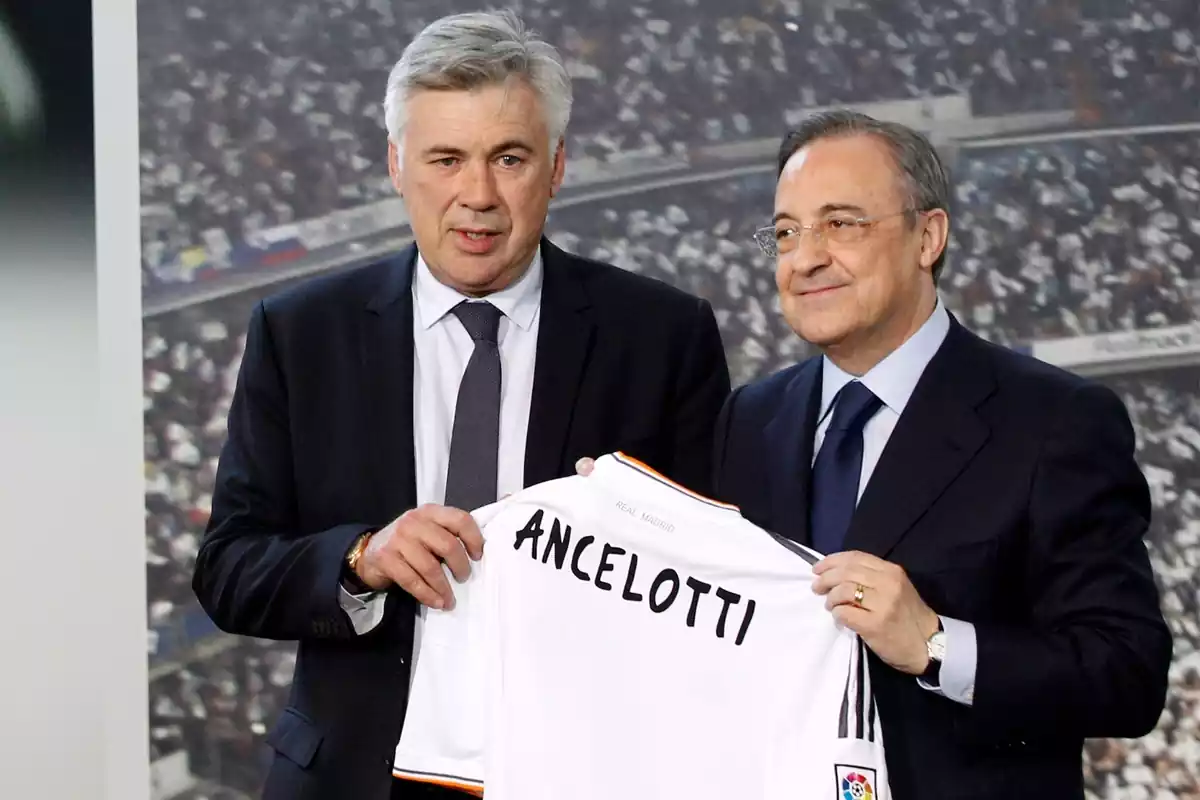 Florentino Pérez y Carlo Ancelotti en su presentación con el Real Madrid